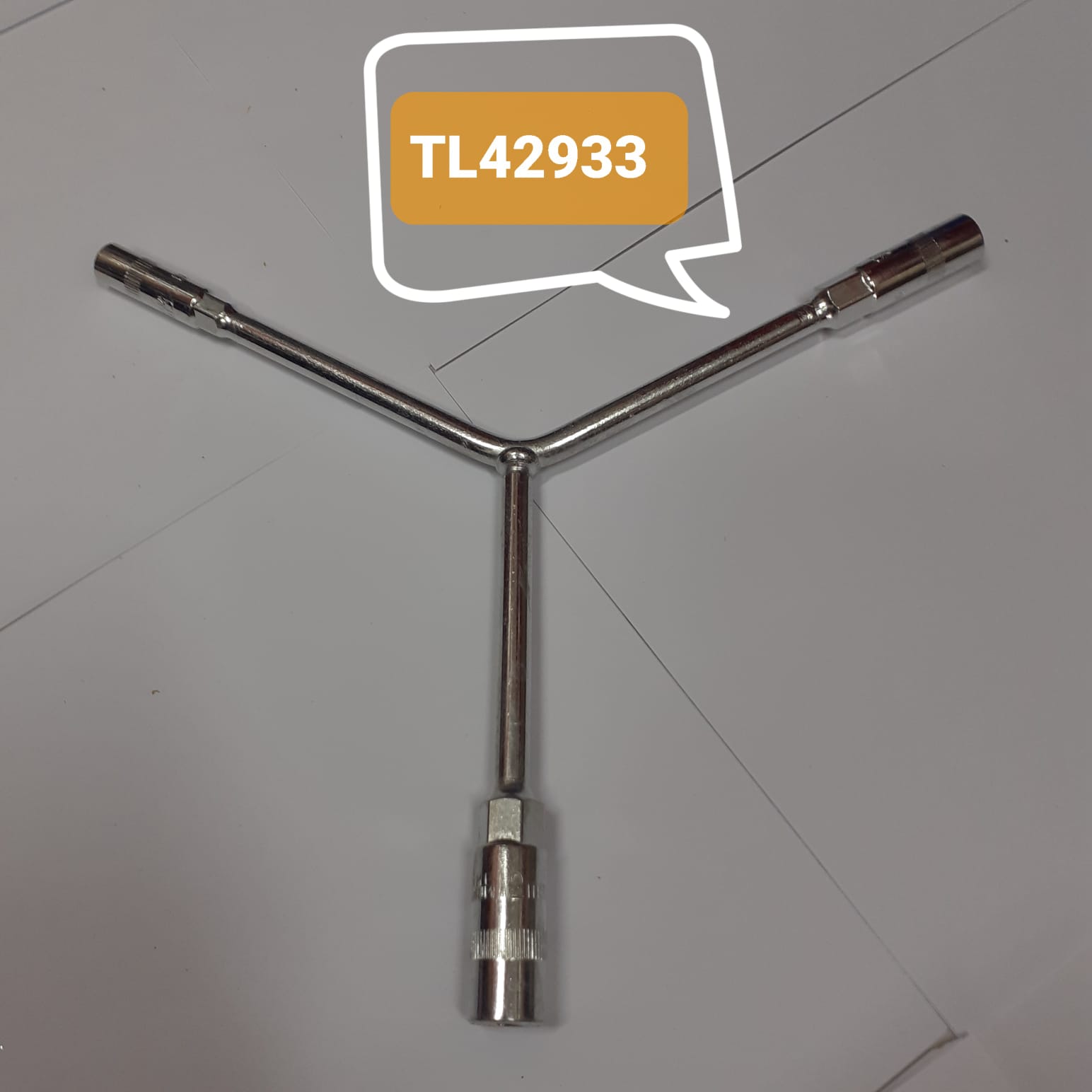 Llave tipo T - Corporación Ferretera D&A